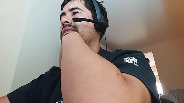 Snapshot of VonDoomdelToro chatting on 02/09/25, 11:15 VonDoomdelToro online show from 02/09/25, 11:15