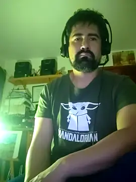 Snapshot of VonDoomdelToro chatting on 03/19/25, 06:24 VonDoomdelToro online show from 03/19/25, 06:24