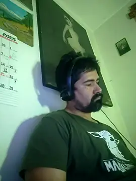 Snapshot of VonDoomdelToro chatting on 03/19/25, 09:28 VonDoomdelToro online show from 03/19/25, 09:28