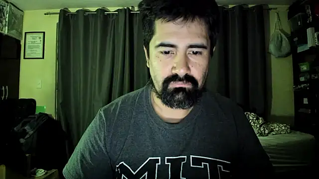 Snapshot of VonDoomdelToro chatting on 10/30/25, 07:21 VonDoomdelToro online show from 10/30/25, 07:21