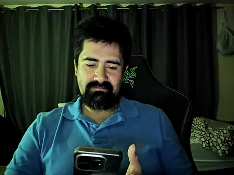Snapshot of VonDoomdelToro chatting on 11/02/25, 06:05 VonDoomdelToro online show from 11/02/25, 06:05