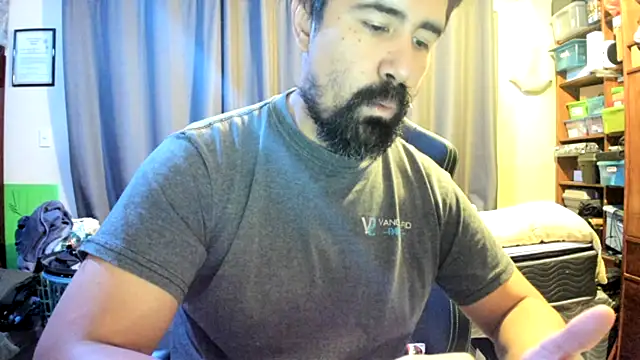 Snapshot of VonDoomdelToro chatting on 11/08/25, 09:20 VonDoomdelToro online show from 11/08/25, 09:20