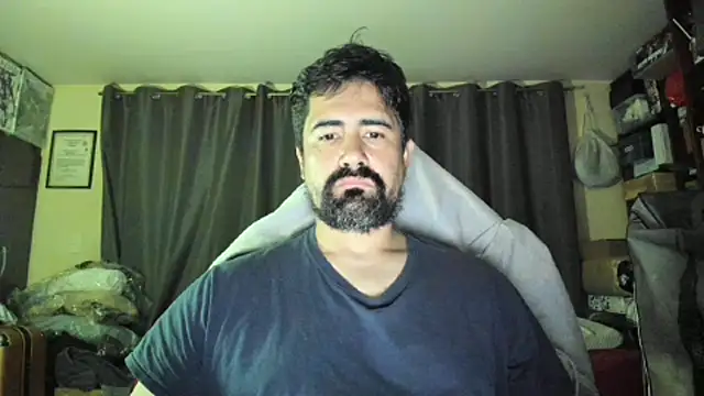 Snapshot of VonDoomdelToro chatting on 01/19/26, 05:44 VonDoomdelToro online show from 01/19/26, 05:44