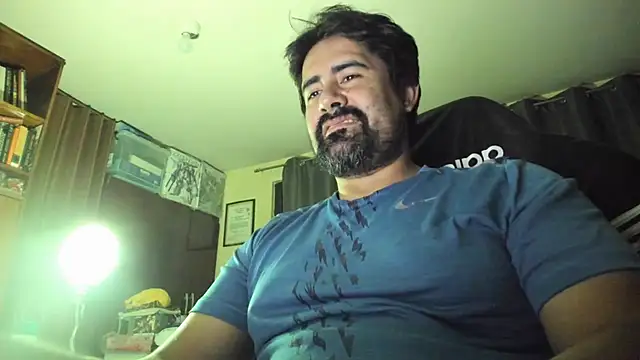 Snapshot of VonDoomdelToro chatting on 06/16/26, 06:27 VonDoomdelToro online show from 06/16/26, 06:27