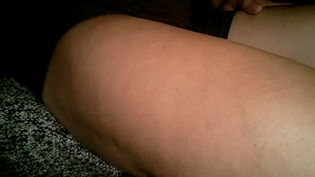 Snapshot of fusskuss2710 chatting on 03/14/25, 10:38 fusskuss2710 online show from 03/14/25, 10:38