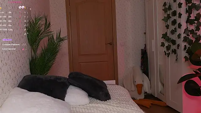 Snapshot of _aleksa_ chatting on 12/12/24, 06:53  aleksa  online show from 12/12/24, 06:53