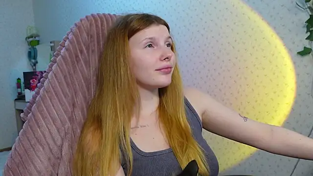 Snapshot of _aleksa_ chatting on 03/09/25, 05:17  aleksa  online show from 03/09/25, 05:17