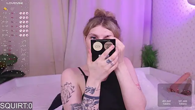 Snapshot of _aleksa_ chatting on 09/10/25, 05:02  aleksa  online show from 09/10/25, 05:02