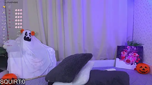 Snapshot of _aleksa_ chatting on 10/17/25, 05:04  aleksa  online show from 10/17/25, 05:04