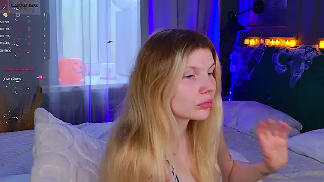 Snapshot of _aleksa_ chatting on 10/29/25, 06:48  aleksa  online show from 10/29/25, 06:48