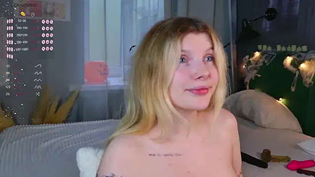 Snapshot of _aleksa_ chatting on 11/01/25, 07:10  aleksa  online show from 11/01/25, 07:10