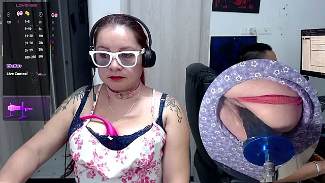 Snapshot of kyobiker chatting on 01/10/26, 02:13 kyobiker online show from 01/10/26, 02:13