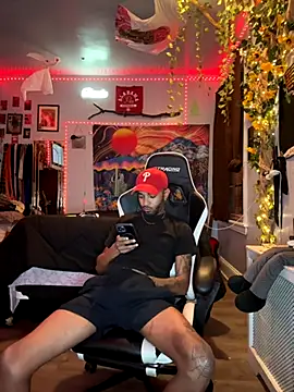 Snapshot of spideyzaddy chatting on 11/21/25, 09:30 spideyzaddy online show from 11/21/25, 09:30