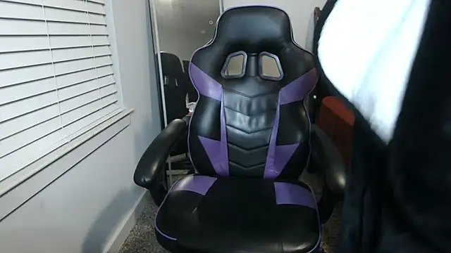 Snapshot of carameldoll1 chatting on 03/26/26, 12:39 carameldoll1 online show from 03/26/26, 12:39