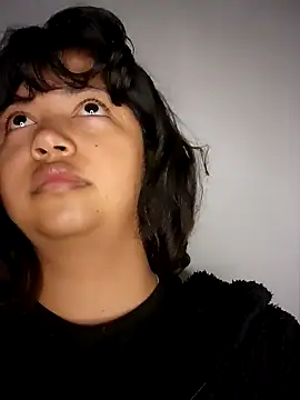 Peach Girll online show from 02/04/25, 10:54