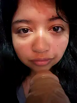 Peach Girll online show from 10/20/25, 11:54