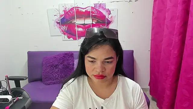 Cloe 35 online show from 02/18/25, 03:32