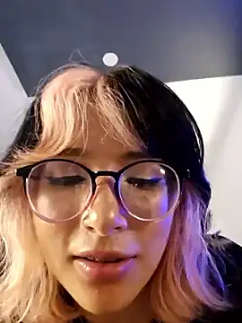 LucyAllenX online show from 01/04/25, 07:34