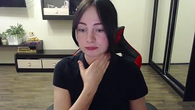 Laralianna online show from 10/08/25, 02:14