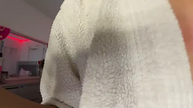 rennibear online show from 12/05/24, 10:45