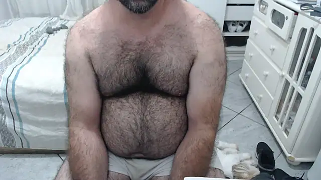 Snapshot of MysterBearMG chatting on 04/28/26, 02:27 MysterBearMG online show from 04/28/26, 02:27