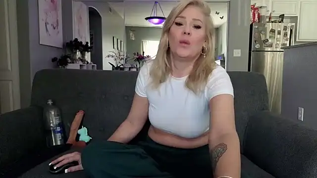 Lexi Shocker online show from 11/03/25, 06:31