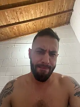 Snapshot of Oliverdrew_1 chatting on 01/27/25, 12:01 Oliverdrew 1 online show from 01/27/25, 12:01