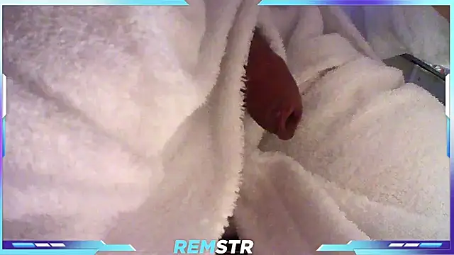 Snapshot of Remstr chatting on 02/09/25, 10:11 Remstr online show from 02/09/25, 10:11