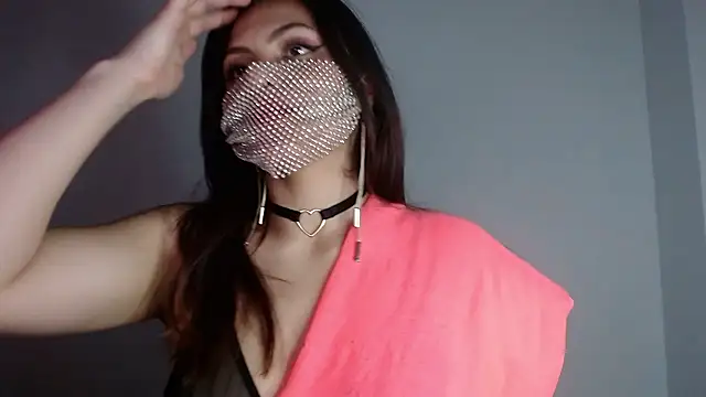 Snapshot of darika__ chatting on 12/03/24, 12:35 darika online show from 12/03/24, 12:35