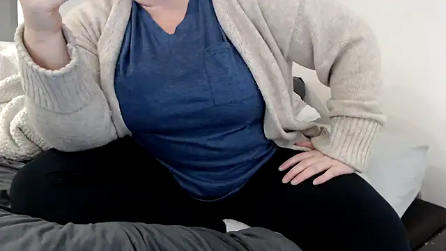 sweeti Em online show from 02/08/26, 06:11