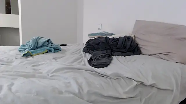 sweeti Em online show from 02/18/26, 07:21