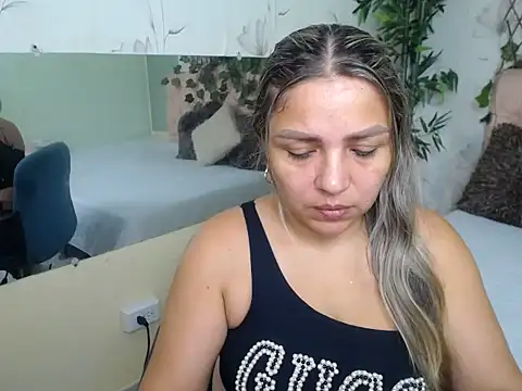 Snapshot of cum_bigass chatting on 04/21/26, 12:22 cum bigass online show from 04/21/26, 12:22