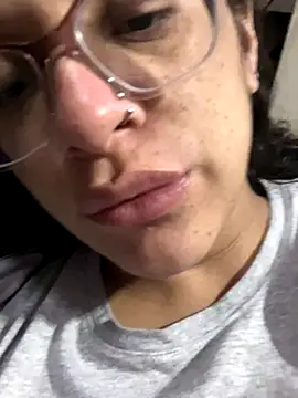 Snapshot of Ninnfa chatting on 11/09/25, 03:05 Ninnfa online show from 11/09/25, 03:05