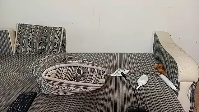 LuxMelys online show from 10/16/25, 05:36