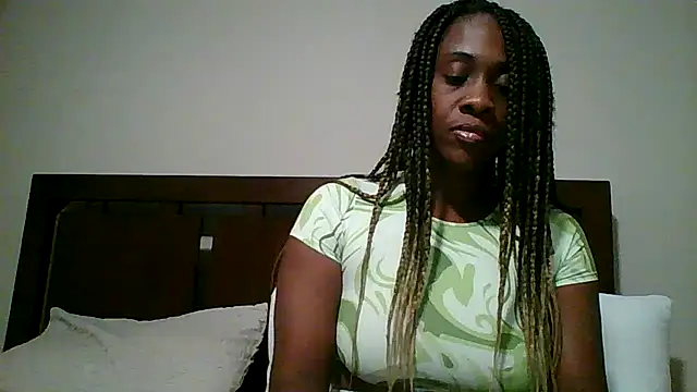 Snapshot of MsJuicy chatting on 07/24/26, 04:32 MsJuicy online show from 07/24/26, 04:32
