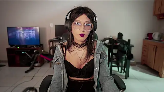 Snapshot of brenda_nataliaok chatting on 01/29/25, 04:15 brenda nataliaok online show from 01/29/25, 04:15