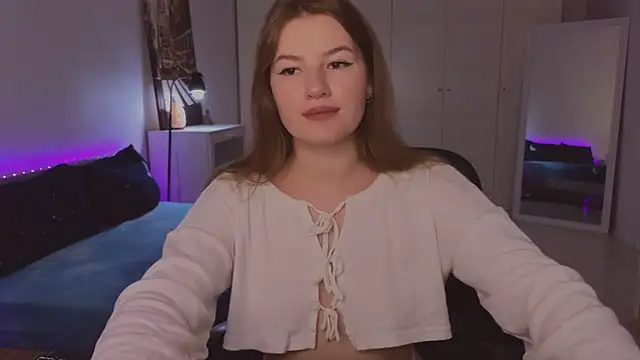 alwaysfrida online show from 10/27/25, 11:36