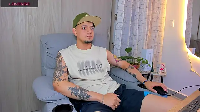 alejandro calderon1 online show from 09/25/25, 03:43