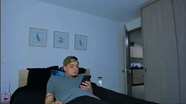 alejandro calderon1 online show from 12/14/25, 01:22