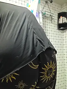 Hannah-grace online show from 11/22/25, 10:25