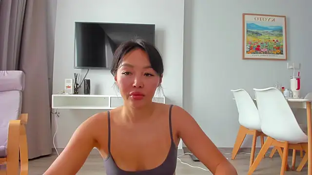 Snapshot of keiko_hot chatting on 12/15/25, 02:05 keiko hot online show from 12/15/25, 02:05