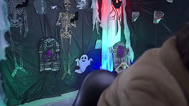 Kyomi chang online show from 10/18/25, 12:39