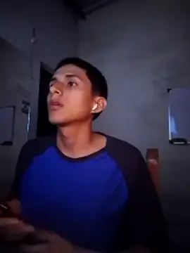 Snapshot of LucidJapan chatting on 11/10/25, 04:55 LucidJapan online show from 11/10/25, 04:55