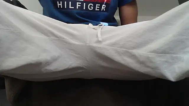 Snapshot of herver67 chatting on 09/23/25, 03:48 herver67 online show from 09/23/25, 03:48