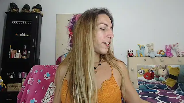 aleera starxx982 online show from 05/07/26, 12:05
