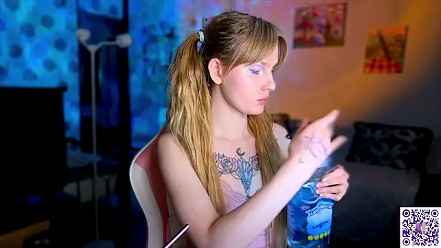 Snapshot of Chanel_Gill chatting on 03/21/26, 11:30 Chanel Gill online show from 03/21/26, 11:30