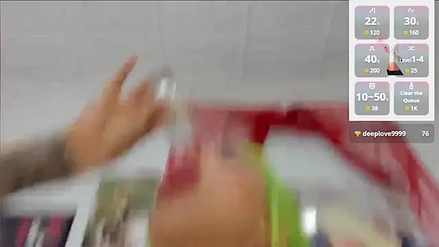 Snapshot of sophia_dirty chatting on 04/04/26, 11:46 sophia dirty online show from 04/04/26, 11:46