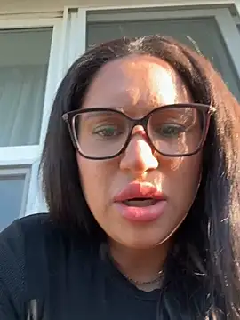 MeghanXO online show from 10/14/25, 01:12