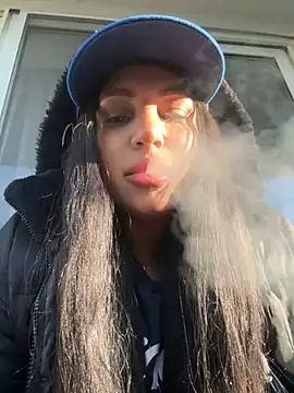 MeghanXO online show from 10/27/25, 01:04