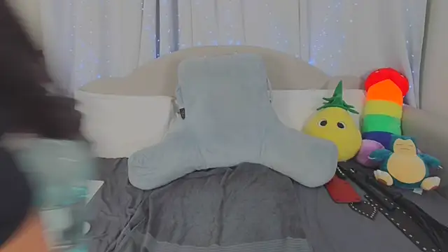 MeghanXO online show from 04/24/26, 02:47